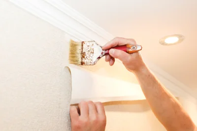 Pose de papier peint à Biron — revêtements muraux et toiles de verre